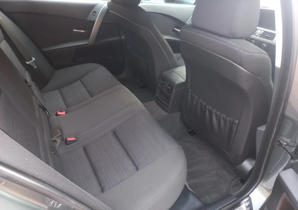 BMW Seria 5 cena 18700 przebieg: 241000, rok produkcji 2006 z Ozimek małe 67